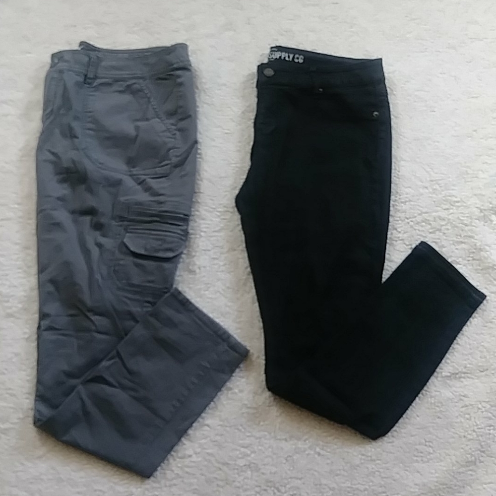 SOLD! 2 Pairs- skinny pants SOLD!